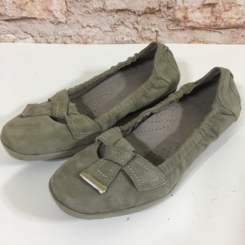 Clarks Artisan Flats Shoes Suede Leather Size 6